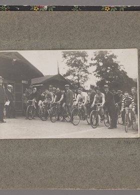 Zawody kolarskie na Dynasach