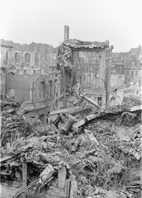 Ruiny gmachu Poczty Głównej