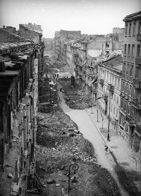 Perspektywa ulicy Piusa XI (obecnie Piękna) z wysokości