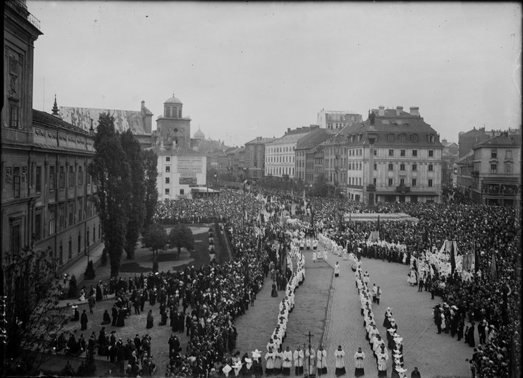 Procesja Bożego Ciała na placu Zamkowym