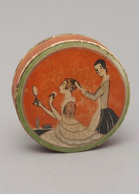 Pudełko z suchym różem firmy Warszawianka