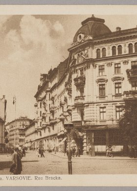 Ulica Bracka przy skrzyżowaniu z Alejami Jerozolimskimi