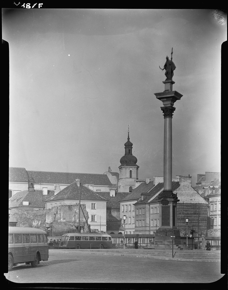 Widok na Kolumnę Zygmunta i Stare Miasto