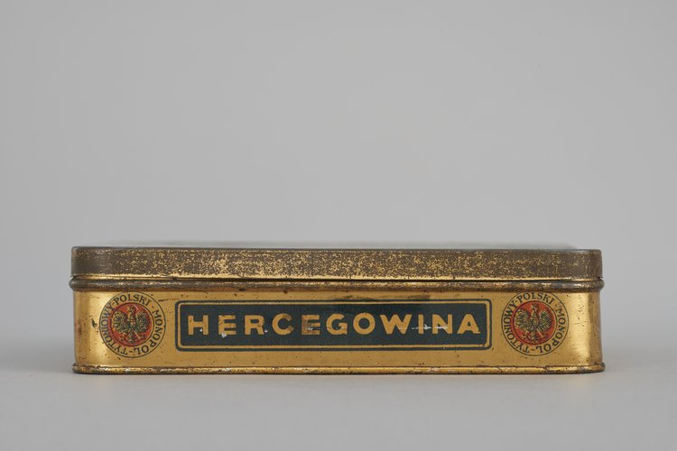 Pudełko firmowe po tytoniu Hercegowina