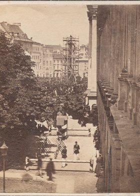 Procesja Bożego Ciała przed kościołem św. Anny na Krakowskim Przedmieściu