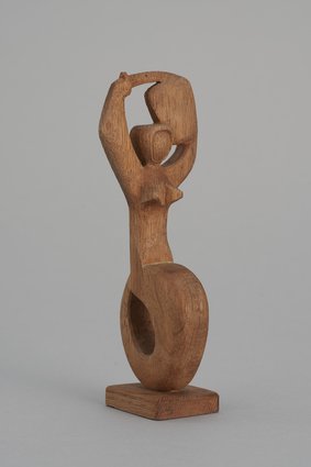 Syrena z tarczą i mieczem