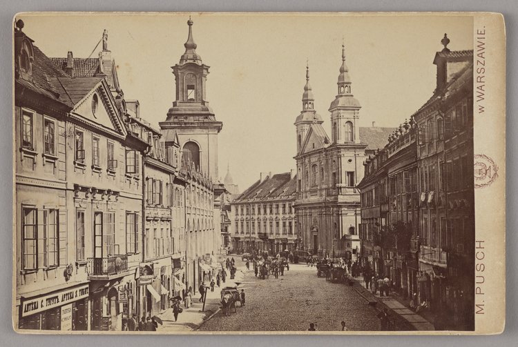Ulica Freta, widok w kierunku kościoła oo. paulinów
