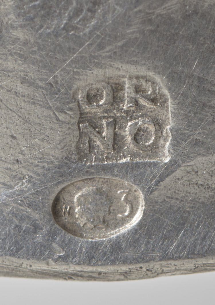 Solniczka - koszyczek z pałąkiem