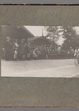 Zawody kolarskie na Dynasach