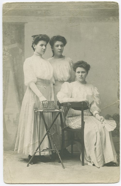 Portret sióstr Władysławy, Heleny i Marii Przedmolskich