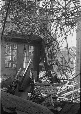 Ruiny gmachu Poczty Głównej