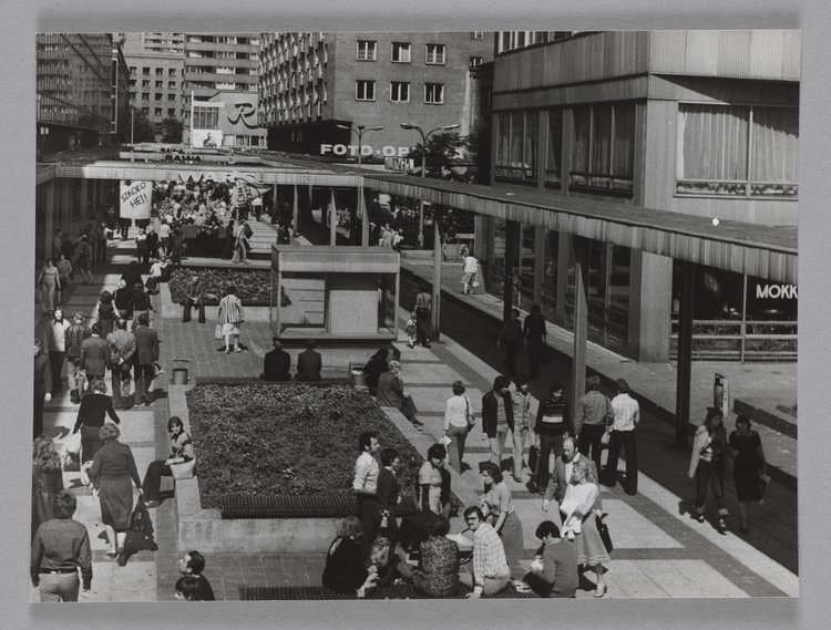 Śródmiejski Mall (currently Stefana “Wiecha” Wiecheckiego Mall)