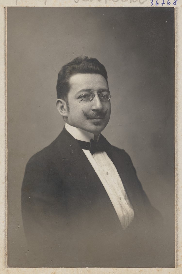 Album szkoły żeńskiej Leonii Rudzkiej