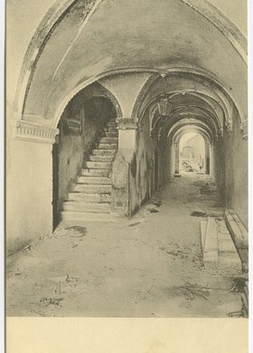 Sień kamienicy Baryczków przy Rynku Starego Miasta 32