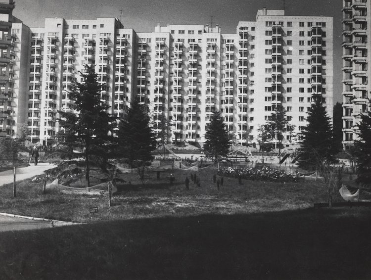 Inflancka housing estate in Muranów