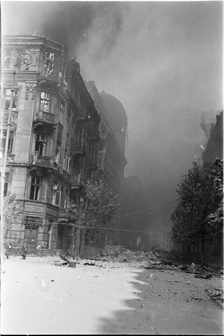 Pożary kamienic przy ulicy Jasnej