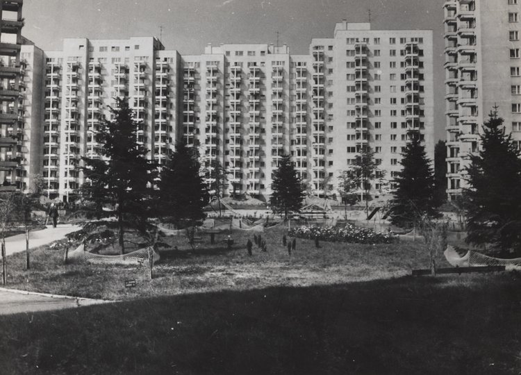 Inflancka housing estate in Muranów