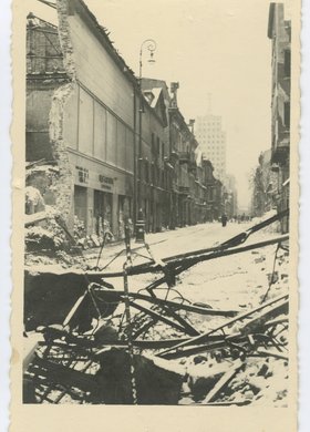 Ulica Świętokrzyska po bombardowaniach we wrześniu 1939