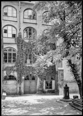 Podwórze Archiwum Akt Dawnych przy ulicy Jezuickiej 1-3