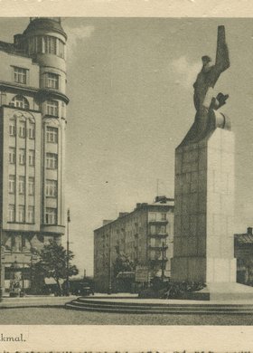 Pomnik Lotnika przy placu Unii Lubelskiej