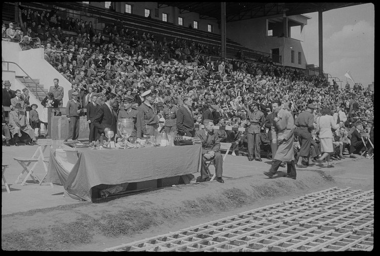 Trybuny stadionu WKS Legia podczas zawodów sportowych