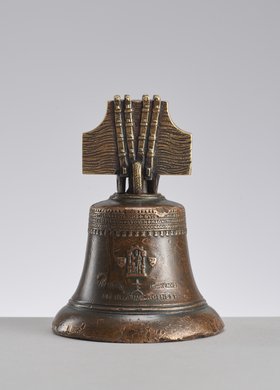 Dzwonek – miniatura dzwonu Zygmunta na Wawelu