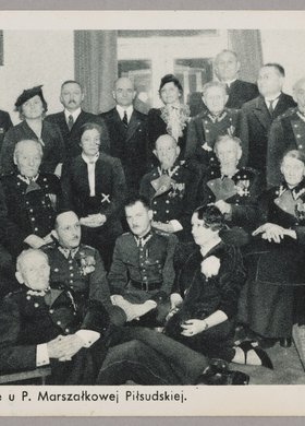 Weterani powstania styczniowego na spotkaniu u Aleksandry Piłsudskiej