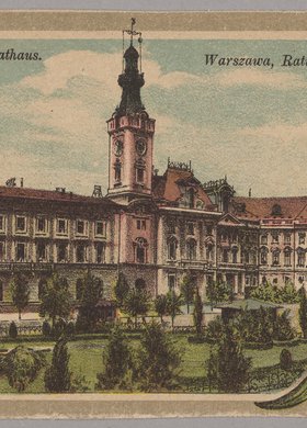 Ratusz przy placu Teatralnym