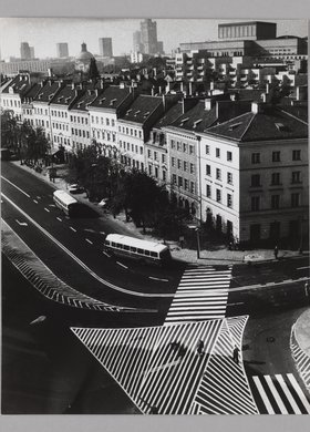 View of burgher houses at the intersection of Krakowskie Przedmieście St. and Miodowa St.