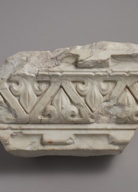 Detal architektoniczny z soboru św. Aleksandra Newskiego na placu Saskim