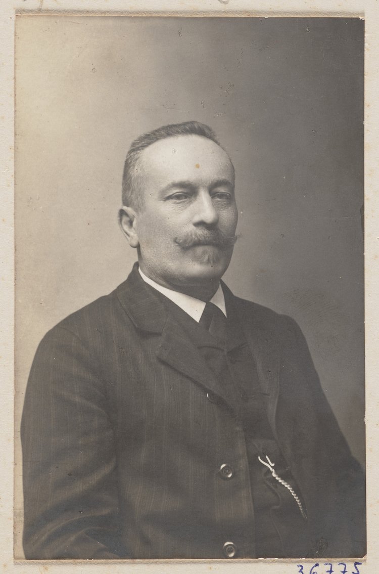 Album szkoły żeńskiej Leonii Rudzkiej