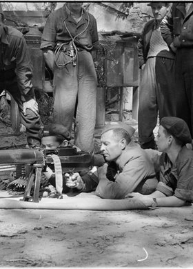 Nauka obsługi karabinu maszynowego MG 08/15