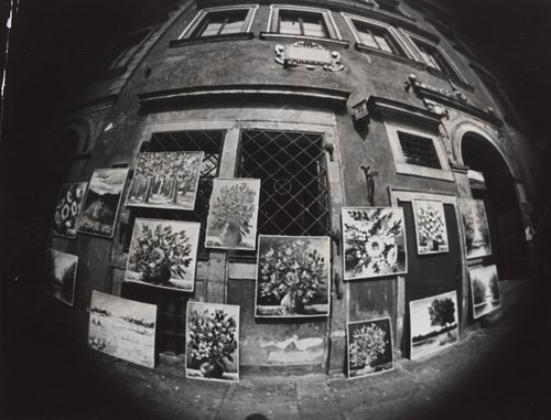 'Galeria' obrazów na fasadzie kamienicy Baryczkowskiej