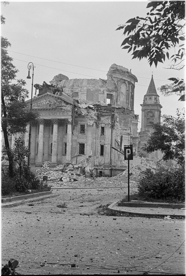 Ruiny kościoła św. Aleksandra