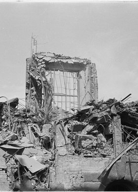 Ruiny gmachu Poczty Głównej