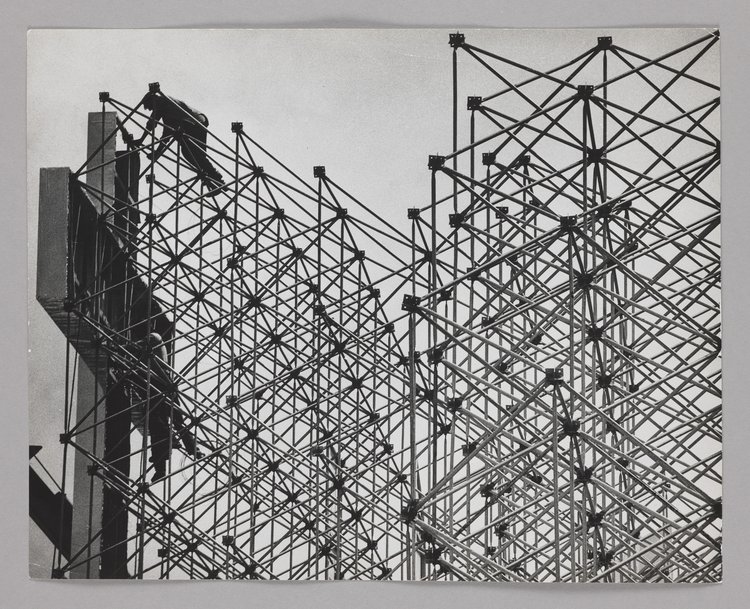 Works on the installation of the altar in front of the Palace of Culture and Science on the occasion of the third pilgrimage of John Paul II to Poland