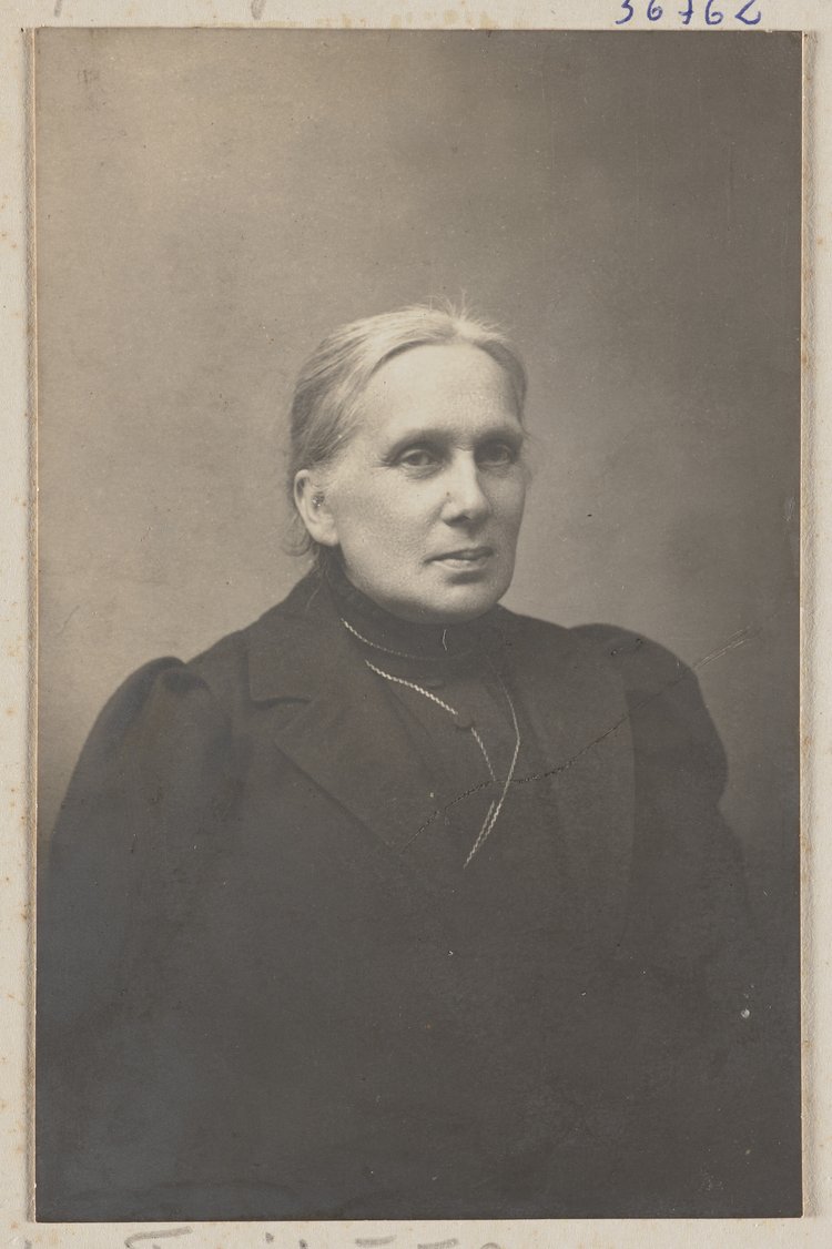 Album szkoły żeńskiej Leonii Rudzkiej