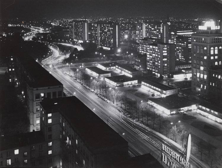 Marszałkowska St. at night (reversed view)