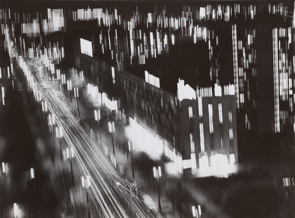 
                     
                     Edward Hartwig, Jedna z warszawskich ulic nocą, lata 70. lub 80. XX w.
                     
                     