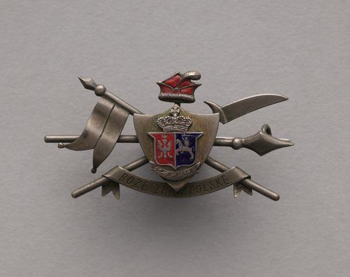 Broszka patriotyczna w formie kartusza