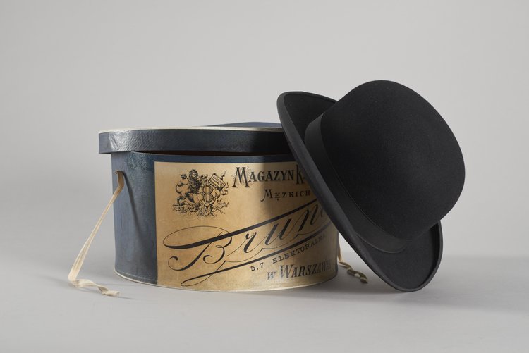 Melonik w pudle firmowym