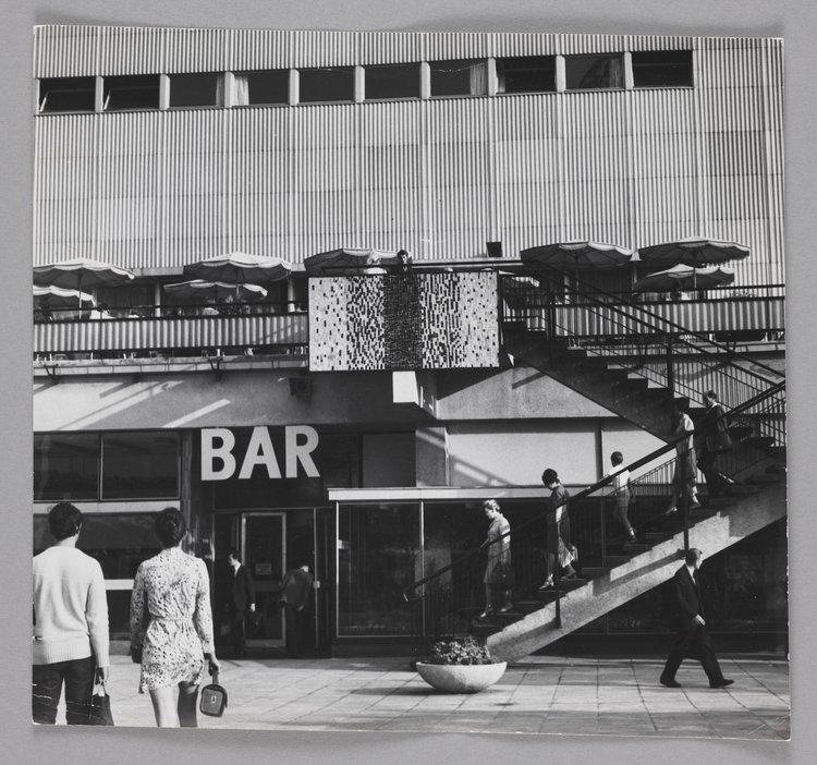 Café at Sezam Cooperative Department Store