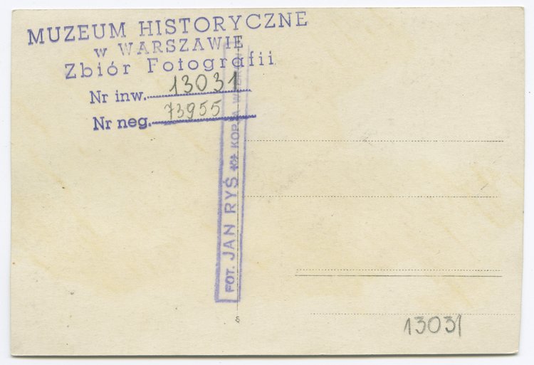 Żołnierze oddziałów wiernych marszałkowi Józefowi Piłsudskiemu na ulicy Brackiej