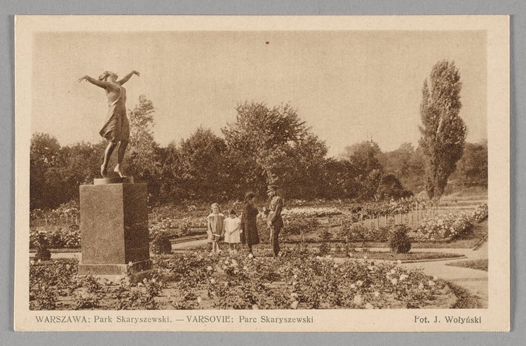 Rosarium i rzeźba Tancerki w Park Skaryszewskim im. Ignacego Paderewskiego