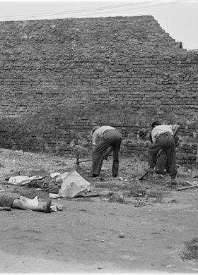 Grzebanie ofiar wybuchu pocisku granatnika