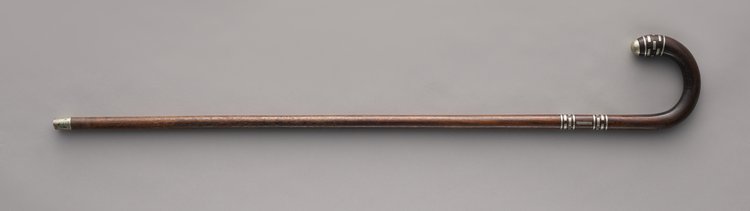 Laska inkrustowana srebrzonym metalem