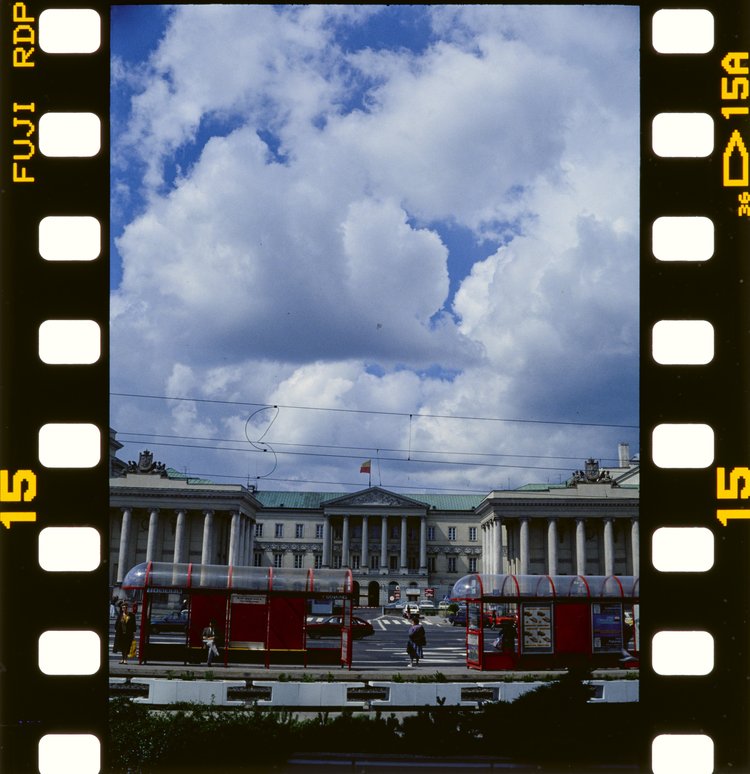 Przystanki i Urząd Miasta na placu Bankowym