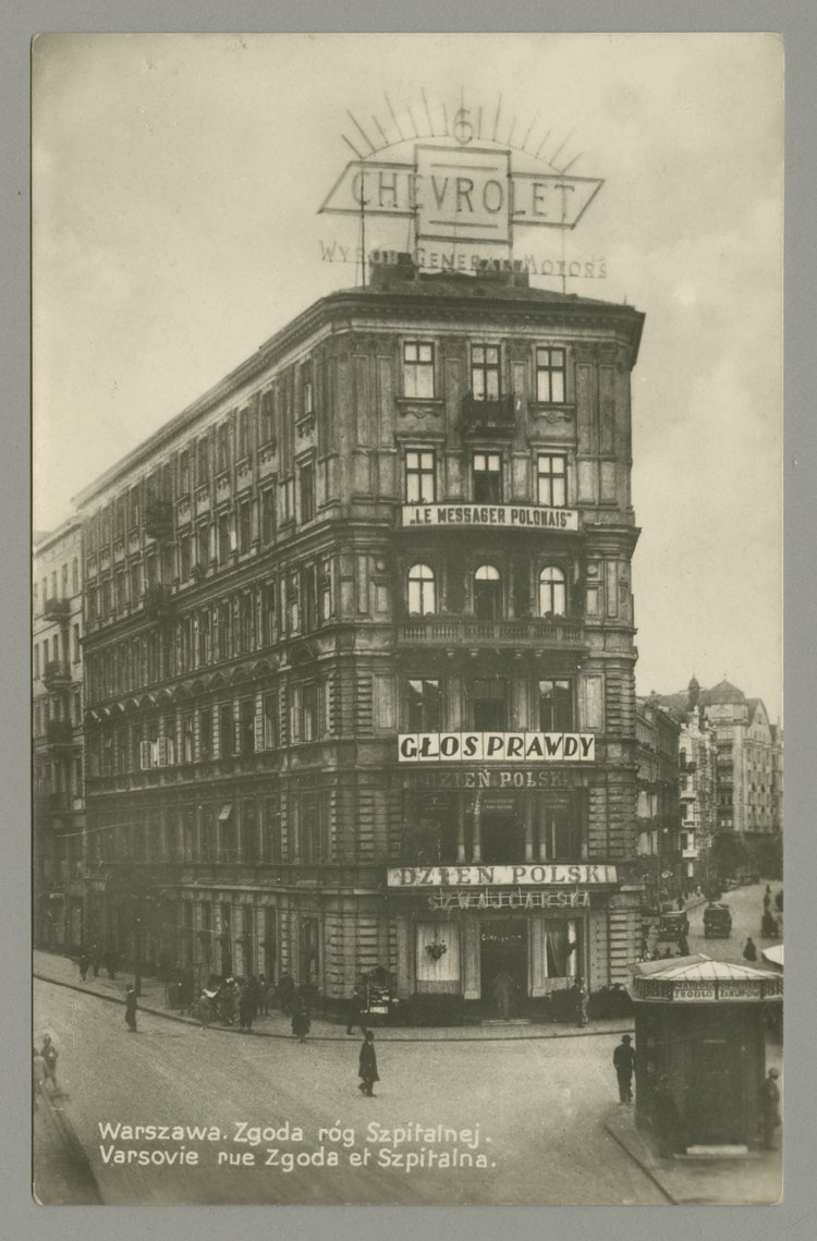 Kamienica na rogu ulicy Zgoda i Szpitalnej