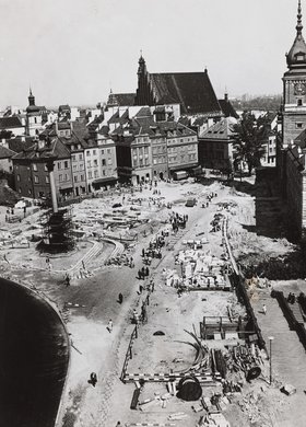 Archaeological works in renovated Castle Square, view from the tower of St. Anne's Church