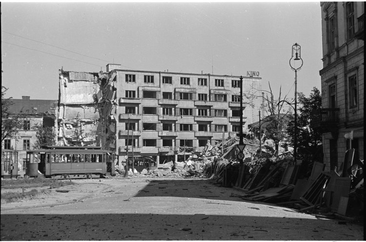 Fragment placu Trzech Krzyży